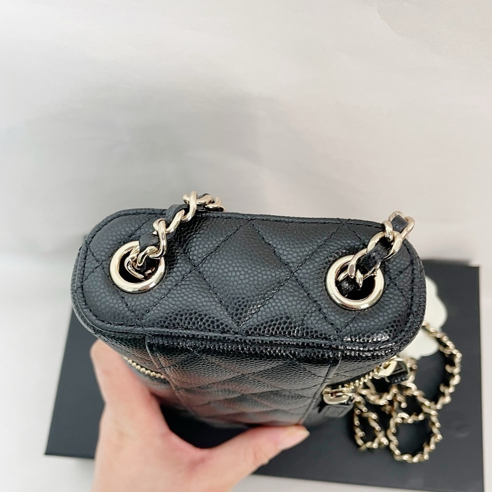Chanel Phone Holder With Crossbody Chain Bag - Picture 5 of 8